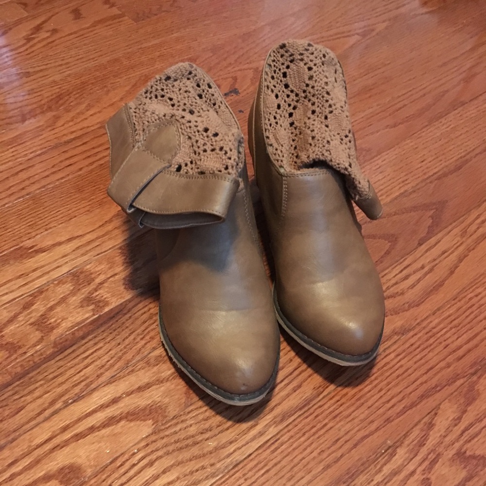 Ankle boots